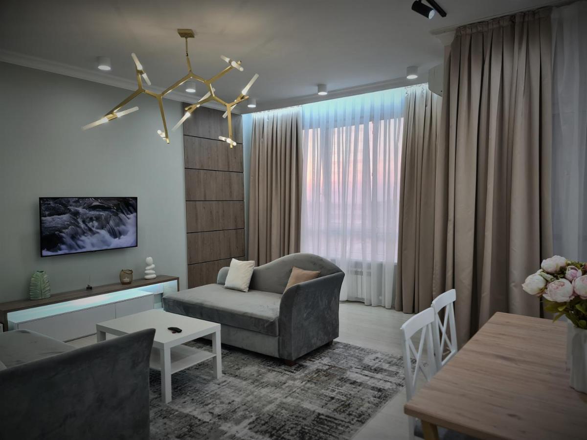 Deluxe - Tamerlan Shymkent